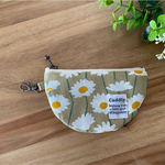 北欧ホワイトブルーム　ミニポーチ　半月のかたち