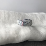 クレイリング　小人の手つなぎリング　ピンクネイル