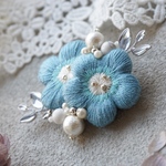 ［新作］ネモフィラの刺繍ブローチ