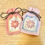 巾着ポーチ　お花モチーフ