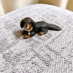 ミニチュアダックス　ブラックタン　ミニチュア　犬　置物　フィギュア　粘土