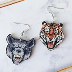 威嚇し合う虎と狼。ウッドピアス✳イヤリング