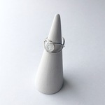 石のピンキーリング(シルバーカラー水晶)
