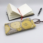 メガネケース＆ペンケース【バネ口金仕様】〜北欧柄イエローフラワー〜