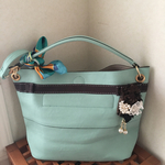 ゴージャスブローチ付きショルダーバッグ（スカーフ付き）