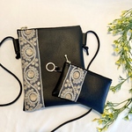 インド刺繍　刺繍リボン　スマホショルダー　スマホポシェット　サコッシュ　裏地付き