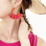 c.fringe pink×orange フリンジ　ピンク　オレンジ　ボヘミアン　真鍮　ビーズ刺繍 おおぶり　揺れる  金属アレルギー対応　初夏
