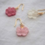 【再販】耳に水菓子ピアス（梅：薄ピンク）