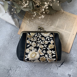 レザー仕様のインド刺繍がま口ポーチ　L size