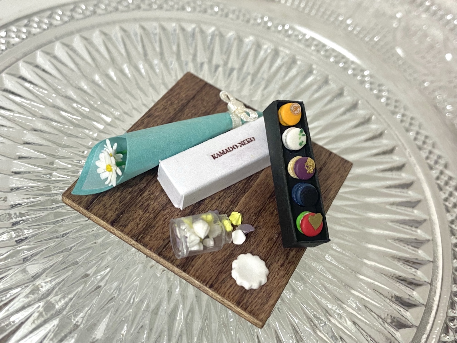 マドレーヌ　お人形&ミニ食器セット マドレーヌちゃん ミニチュア ティーセット 食器セット - メルカリ