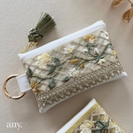 再販💛インド刺繍リボンポーチ 春が来た💐ホワイト♡カードケース💳 フェイクレザー