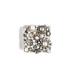 con Blanco  Antique Silver Beads Reunion   シェルパールつき四角ブローチ