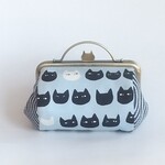 【SALE】クロネコは、ミタ。俵型がま口ポーチ
