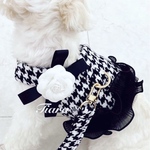 💐Princessdogdress💐千鳥柄おしゃれなお散歩セット薔薇のコサージュ　胴輪　リード　洋服ハーネス　犬　猫