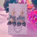 いちご🍓のさくらんぼ🍒ピアス／イヤリング