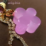 saly☆かわいいお花のイヤホンジャック