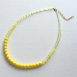 レモンイエローのラウンドビーズネックレス