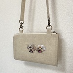 maggie1101様オーダー品☆犬の手刺繍の長財布