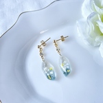 【選べるカラー＆ビジューパーツ】 お花の宝石💎ピアス・イヤリング　チタンピアス　レジン　花　フラワー　ドライフラワー　宝石　ビジュー　春　春ピアス　プレゼント　ギフト