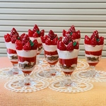 イチゴパフェ🍓🍓🍓