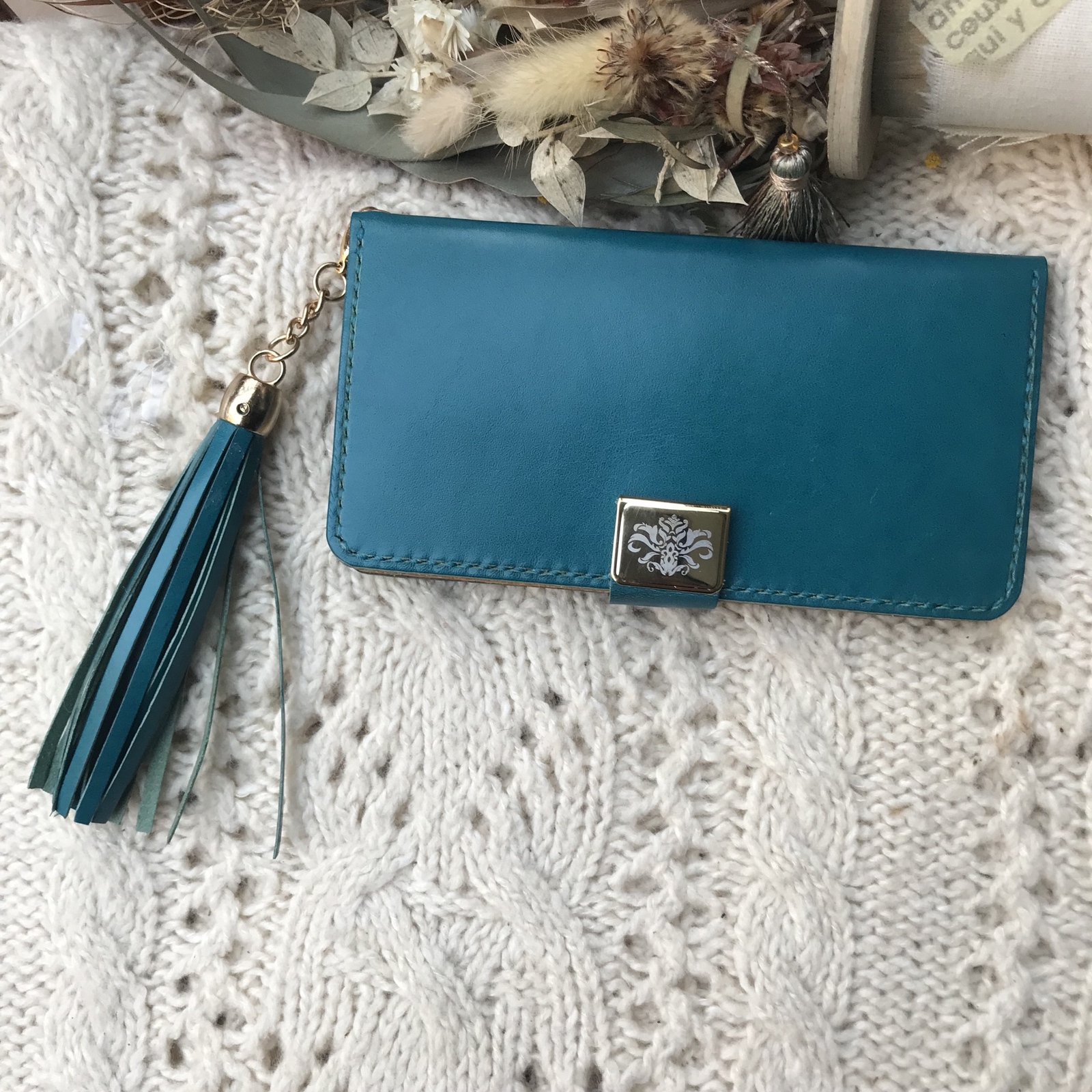 革の宝石💎ルガトショルダー 琉球ブルースマホケース♡ ダマスク柄