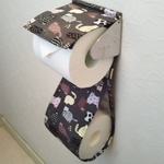 茶系おめかし猫ちゃん　トイレットペーパーホルダーカバー