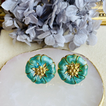アンティークボタン　イヤリング　グリーン