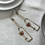 678.ワインのシンプルピアス