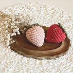 ˗ˏˋ strawberry rattle🍓🤍🤍 ˎˊ˗　いちごラトル　ロケットラトル　ファーストトイ　あみぐるみ　いちご　くま　うさぎ　いぬ　出産祝い　のりもの　乗り物あみぐるみ　女の子　プレゼント