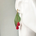 赤いチューリップのピアス/イヤリング