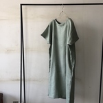 1枚あると嬉しいノースリーブワンピース　leaf green frenchlinen100%