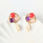 赤紫白の3色のピアス　イヤリング
