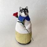 カーネーションをどうぞ〜（黒柴）