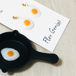 目玉焼きイヤリング、目玉焼きピアス