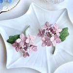 立体刺繍 ガクアジサイ 《ピンク》の ブローチ hydrangea
