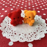 ベビーシャワー★小さなくまちゃん★レッド&オレンジ★フロッキー★2色セット【ミニチュア ドールハウス】