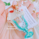 【New】ゆめかわ猫ちゃんのしゅわシャカキーホルダー　ハンドメイドレジン　キーホルダー　ハンドメイドキーホルダー　シャカシャカキーホルダー　シャカシャカ　シェイカー　ゆめかわ　ソーダ　夏　