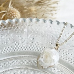 ［再販］.*･ﾟコロンと薔薇necklace(パールホワイト).ﾟ･*.#319 ペンダントトップ