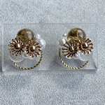 セール　ピアス　ゴールド　クリア　フラワー　球体　レジン　フープ　ゴールドチャーム　花　フラワーピアス　花ピアス　球体ピアス　フープピアス　マーガレット　丸　雲　バブル　泡　ビジュー　シャボン玉