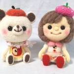 【ｎ様オーダー品】りんご帽子＆服のくまと苺帽子のスイーツガール
