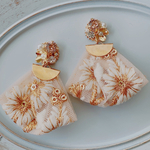 インド刺繍リボンピアス