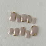no.28 ベージュオーロラネイルチップ