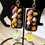 ミニチュア お寿司プレート・お茶と緑茶付きAピアス