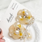 イヤリング　しゃらしゃら　フラワー　ミモザ　レジン　レジンイヤリング　レジンアクセサリー　レジンアクセ　お花アクセサリー　お花イヤリング　ドライフラワーアクセサリー　ドライフラワーイヤリング