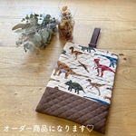 オーダー商品になります☆キルトの先生が制作☆ 【送料無料】入園入学　上履き入れ　お弁当入れ　恐竜 ベージュ　人気　男の子