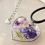 薔薇と蝶々のクリアーネックレス　ハート型　シルバー　立体　3d