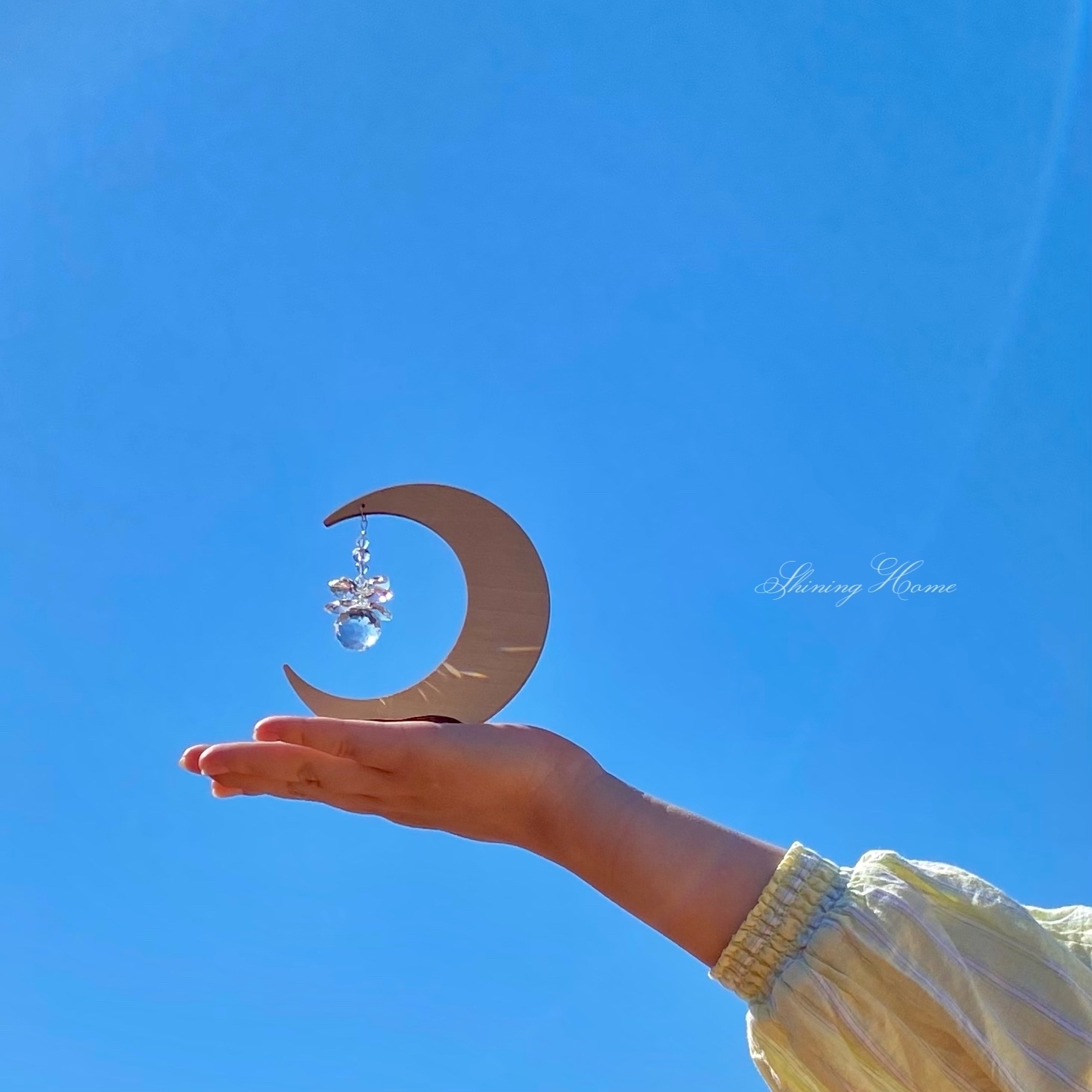 月 - サンキャッチャーの人気通販 | minne byGMOペパボ 国内最大