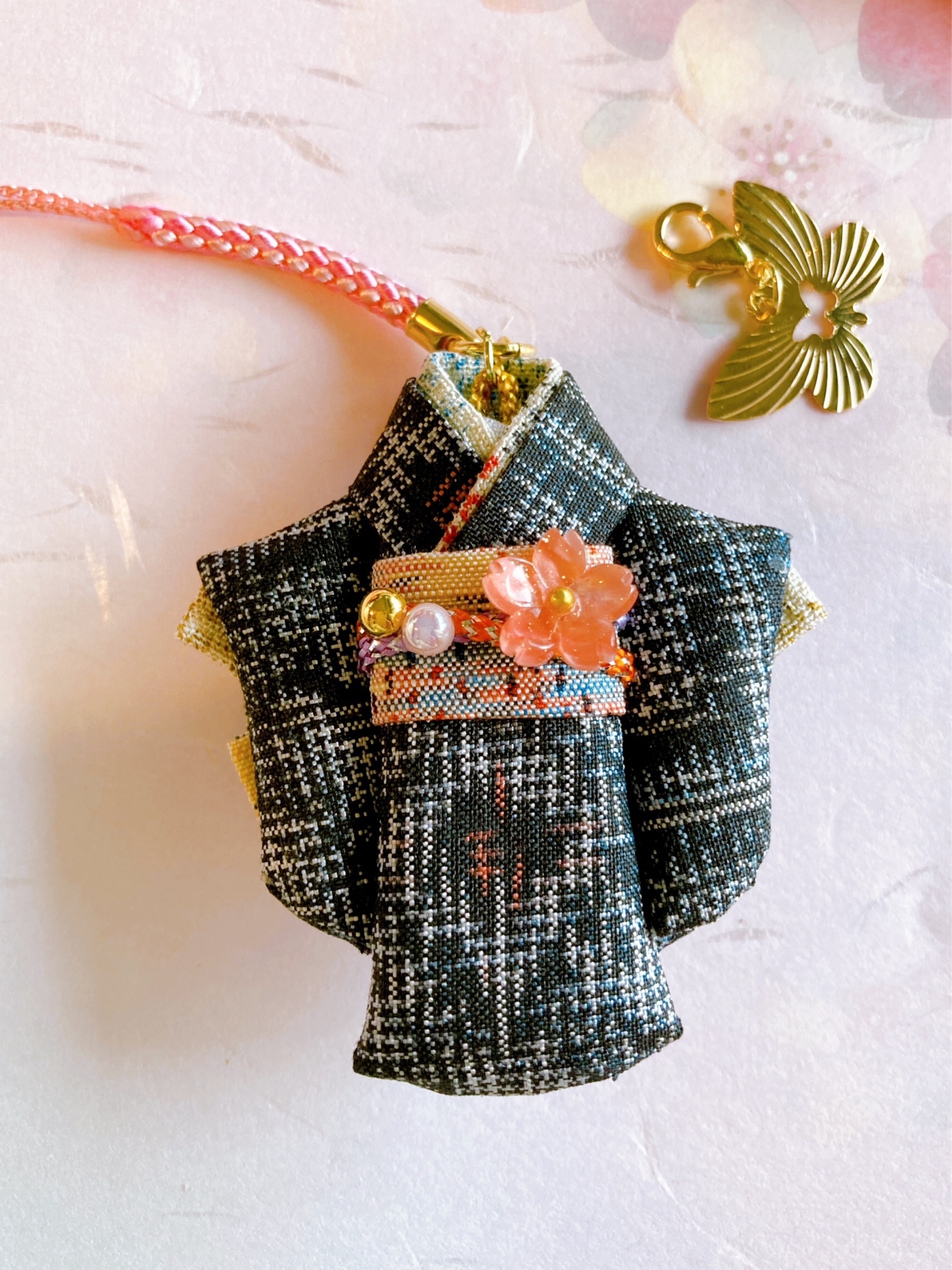 393　小さな着物　ミニチュア着物　ストラップ 393 小さな着物 ミニチュア着物 ストラップ