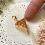 ミニチュアスイーツ　アップルパイチャーム