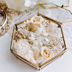 natural white rose リングピロー  ガラスケース